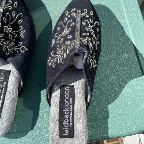 Anthropologie Laidback London Handmade Velvet Beaded Mules NWT - Picture 8 of 8